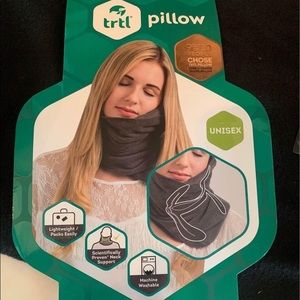 Trtl brand travel neck pillow NEW
